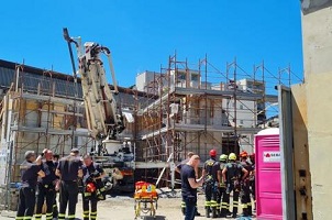 Crolla soletta feriti 5 operai
