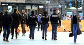 Da settembre 250 agenti di più in strada Nordafricani rubano orologio a turista