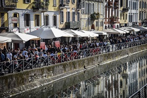 Divieto di asporto vetro e lattine in zone movida