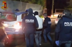 Estorsioni e usura: 7 arresti