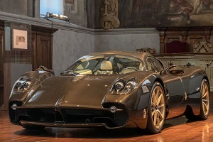 Pagani Utopia nella sala del Cenacolo