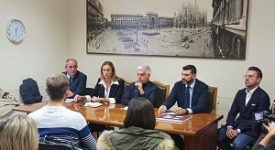 Fratelli d'Italia lancia una consultazione popolare contro Area B