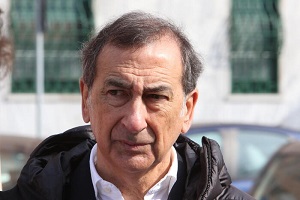 Sala: faremo riflessione su orari piscine e musei