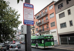 Fontana: anche Sala ora si accorge Area B da rivedere Consiglio Lombardia chiede di sospendere Area B Sala: su Area B vedrò opposizioni ma vado avanti