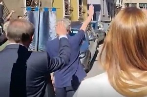 Respinta la mozione di censura a Romano La Russa