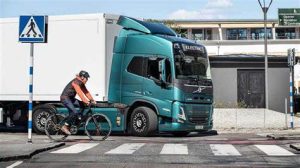 Torna l'obbligo dei sensori di angolo cieco