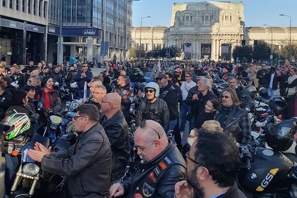 Manifestazione motociclisti