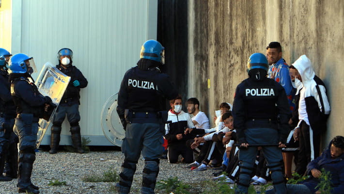 Comune sia parte civile in un eventuale processo sul CPR di via Corelli