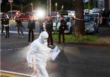 Gambizzato un uomo in viale Marche