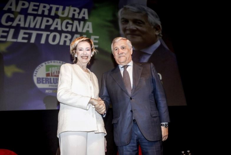 Al Manzoni l'apertura della campagna per le Europee di Forza Italia