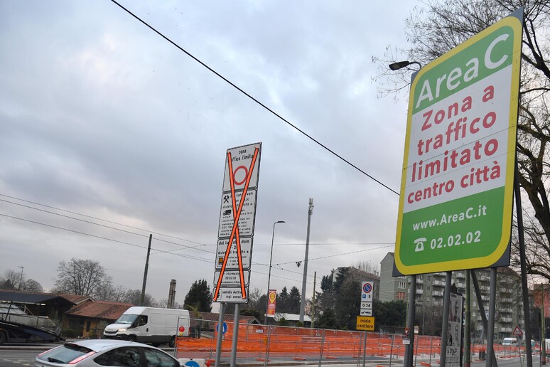 rinviati i divieti d'accesso per moto ed Euro diesel 6
